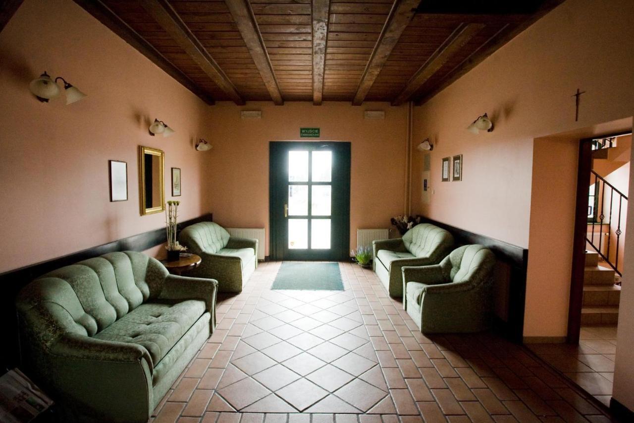 Hotel Maly Mlyn Stargard Szczecinski Bagian luar foto