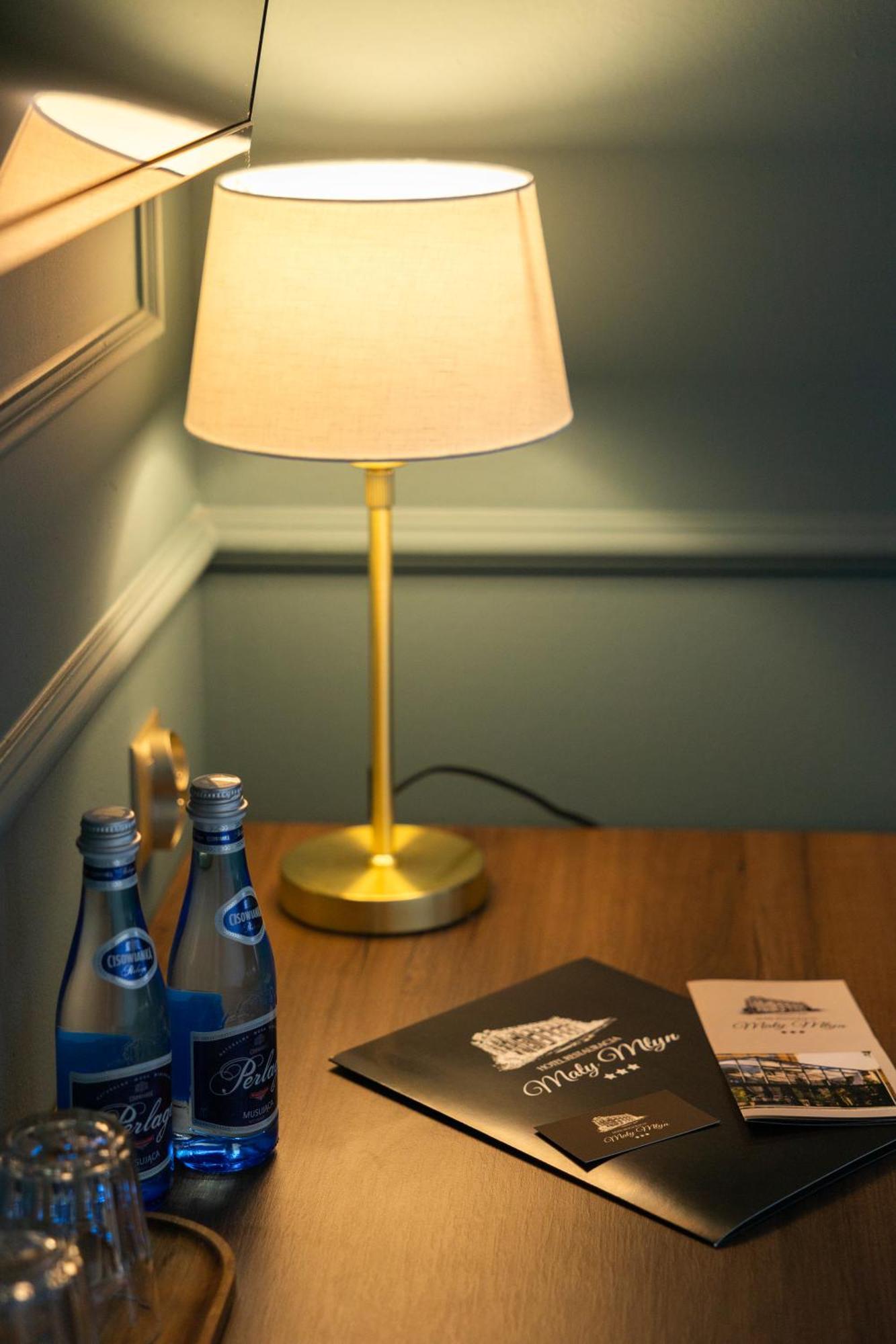 Hotel Maly Mlyn Stargard Szczecinski Bagian luar foto